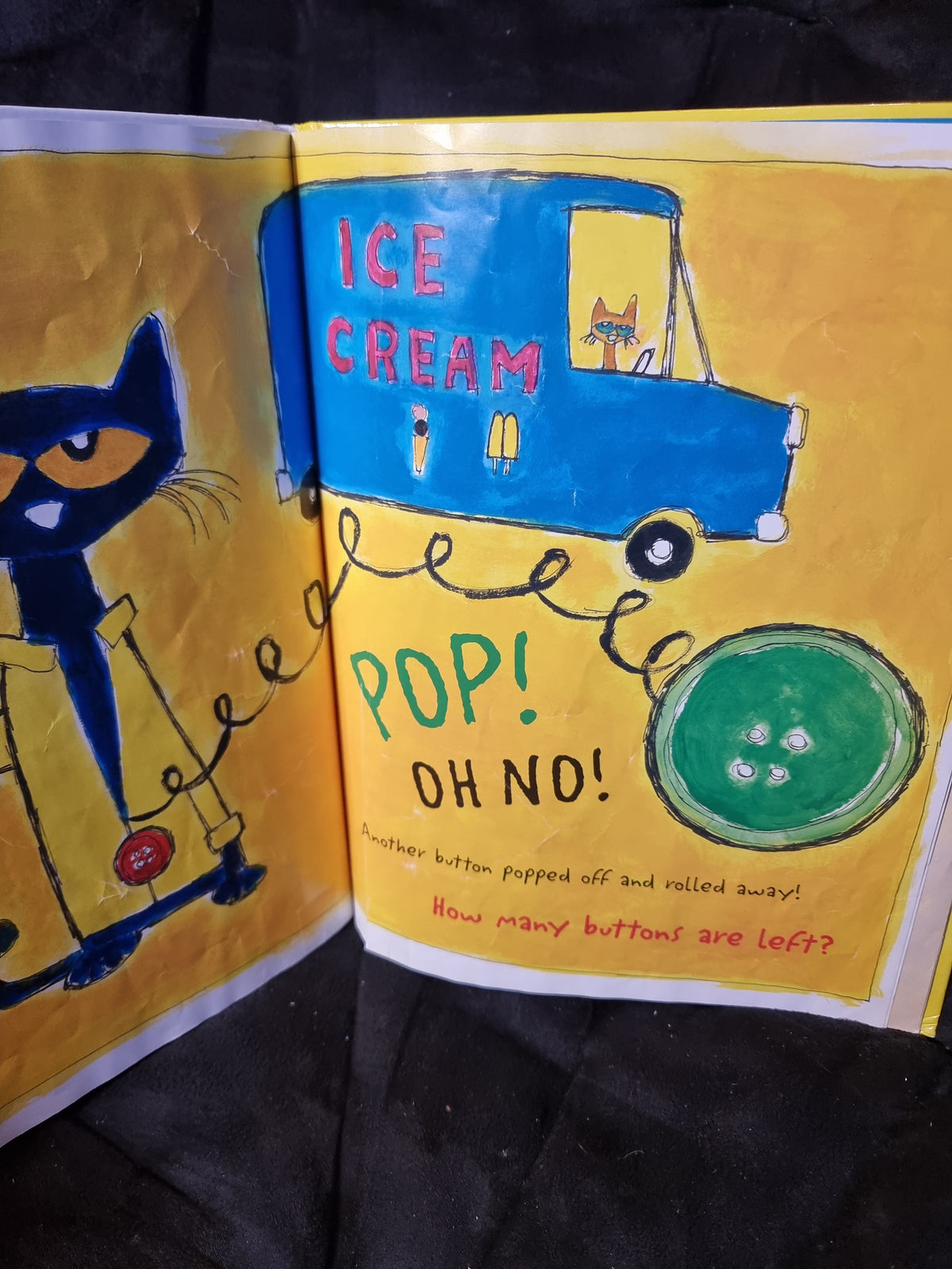 Pete the Cat and His Four Groovy Buttons