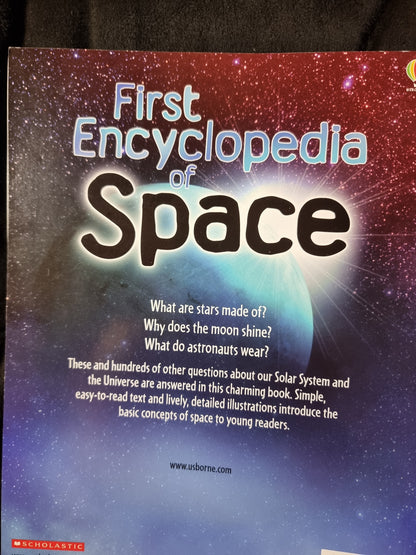 Usborne First Encyclopedia of Space