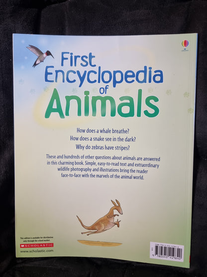 Usborne First Encyclopedia of Animals
