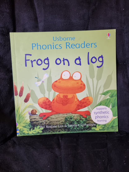 Usborne Phonics - Frog on a Log
