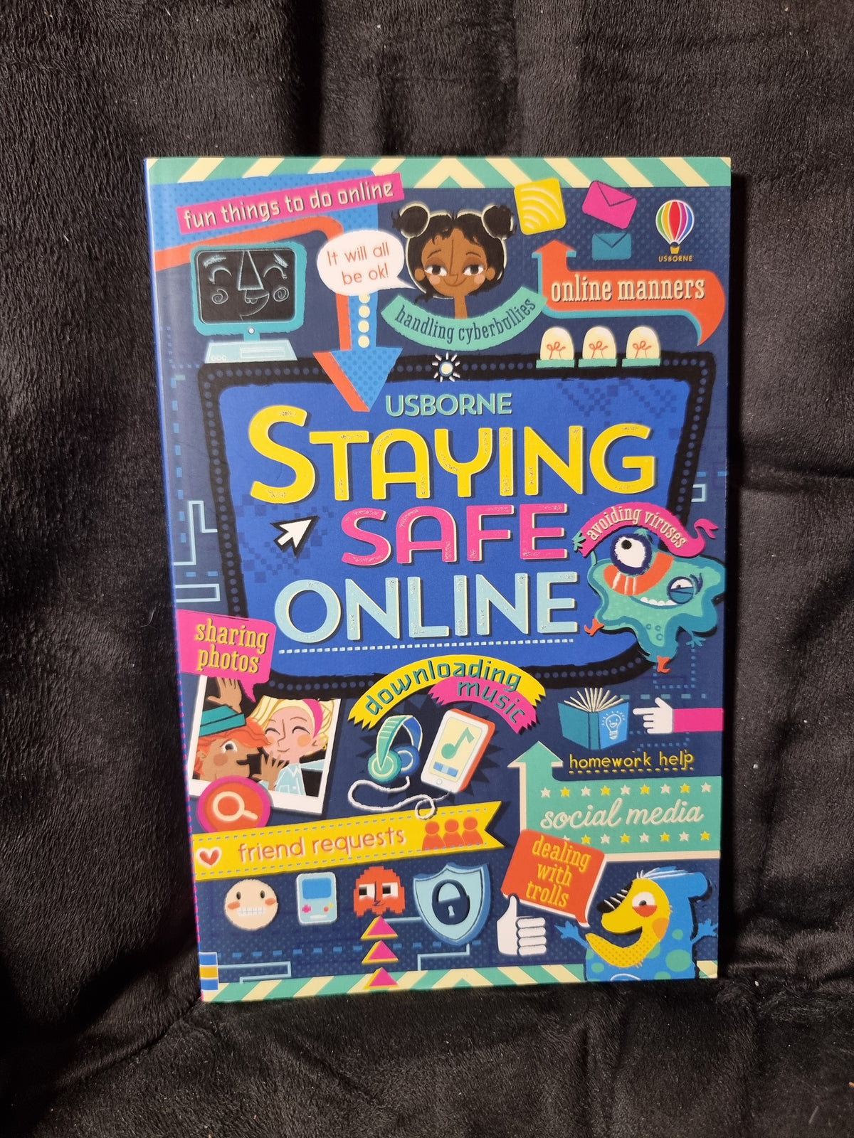 Usborne Staying Safe Online